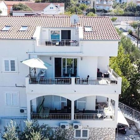 Genesis Lägenhet Trogir Exteriör bild